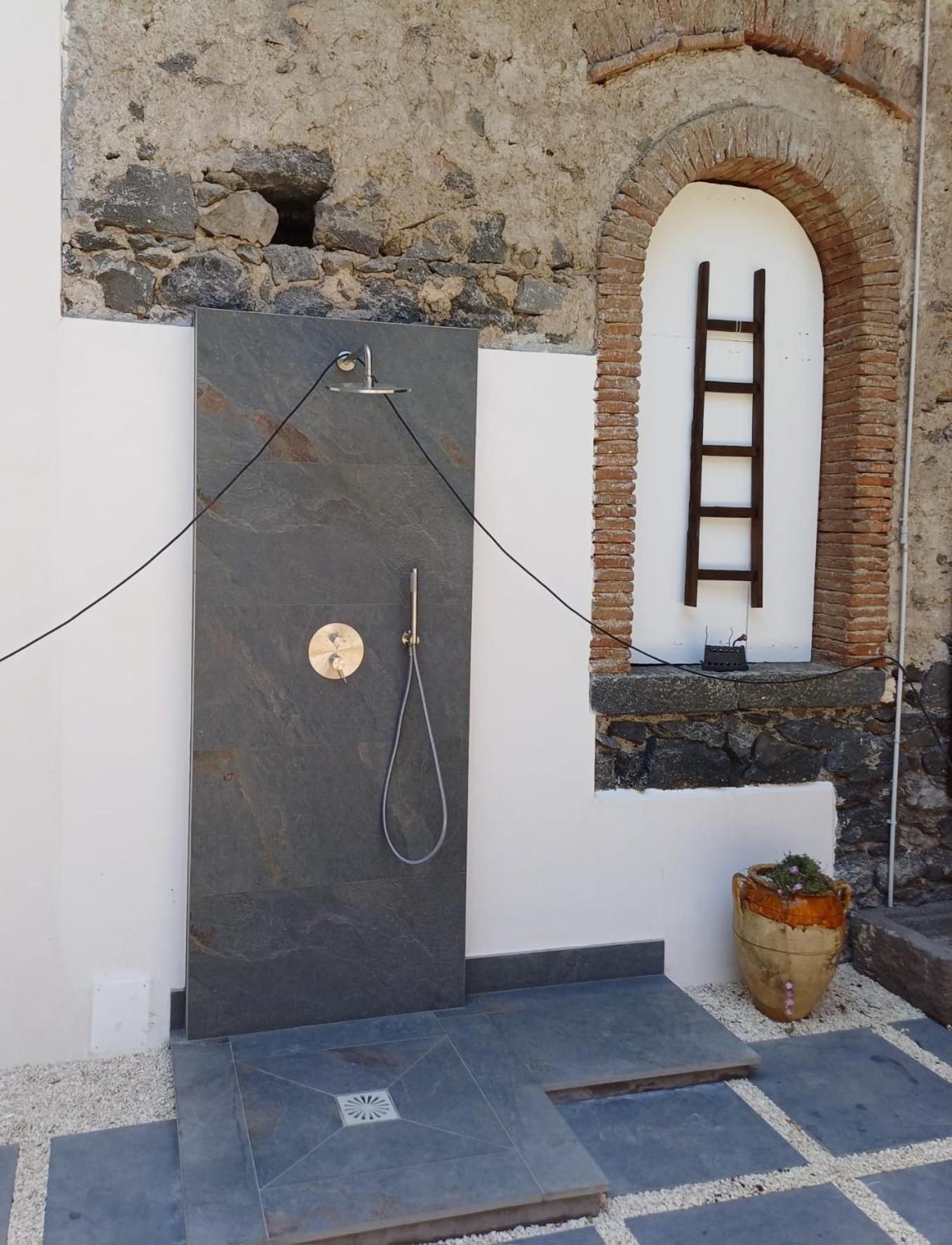 La Rosa Dell'Etna Apartment Acireale Exterior photo